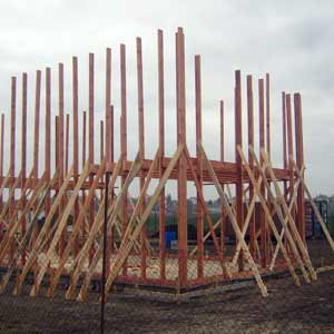 Konstrukce drevodomku bez střechy